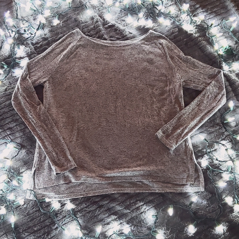 Old Navy long sleeve tee